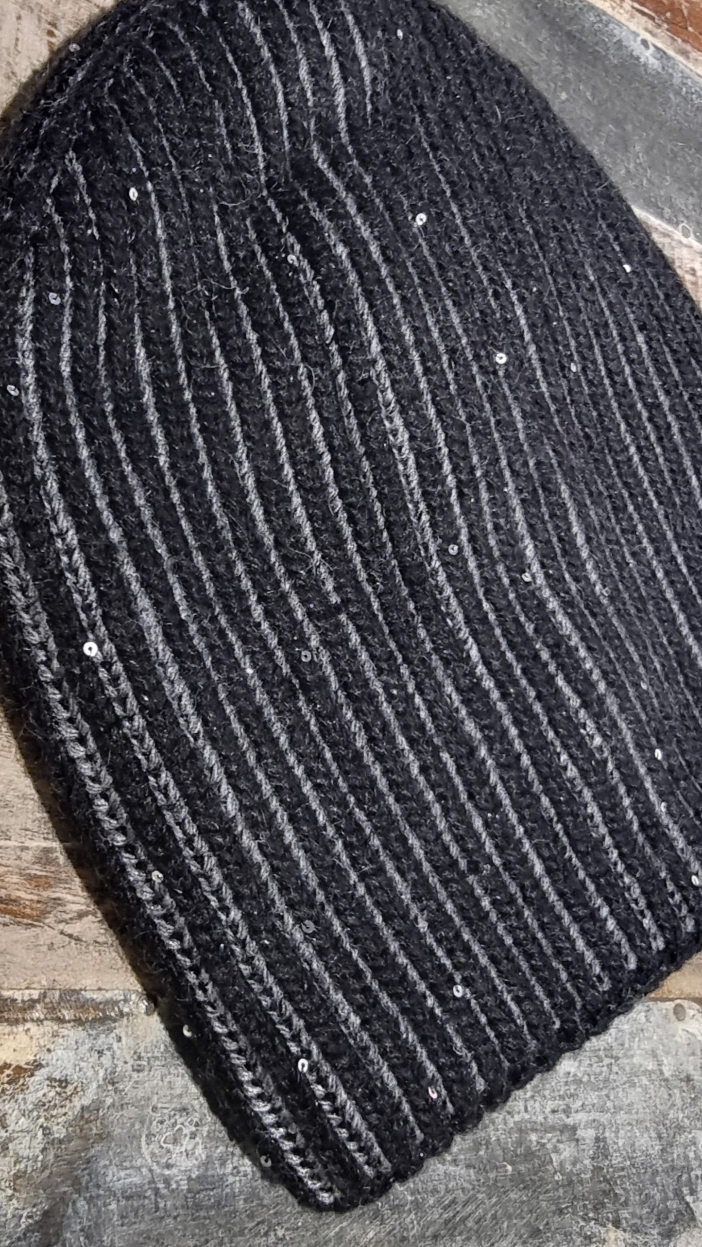 Connie Beanie Black