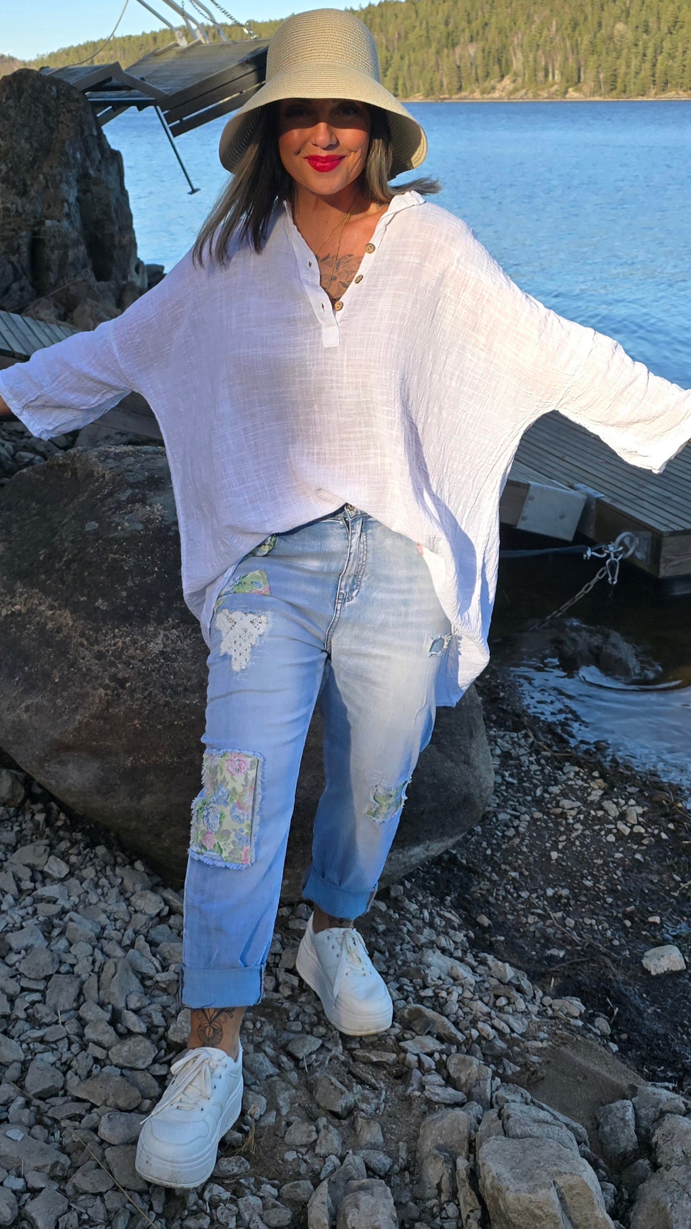 Sussie hvit skjorte med knapper