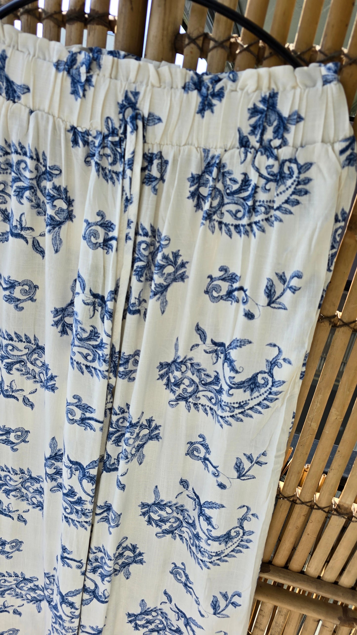 Jonna bukse med blått print