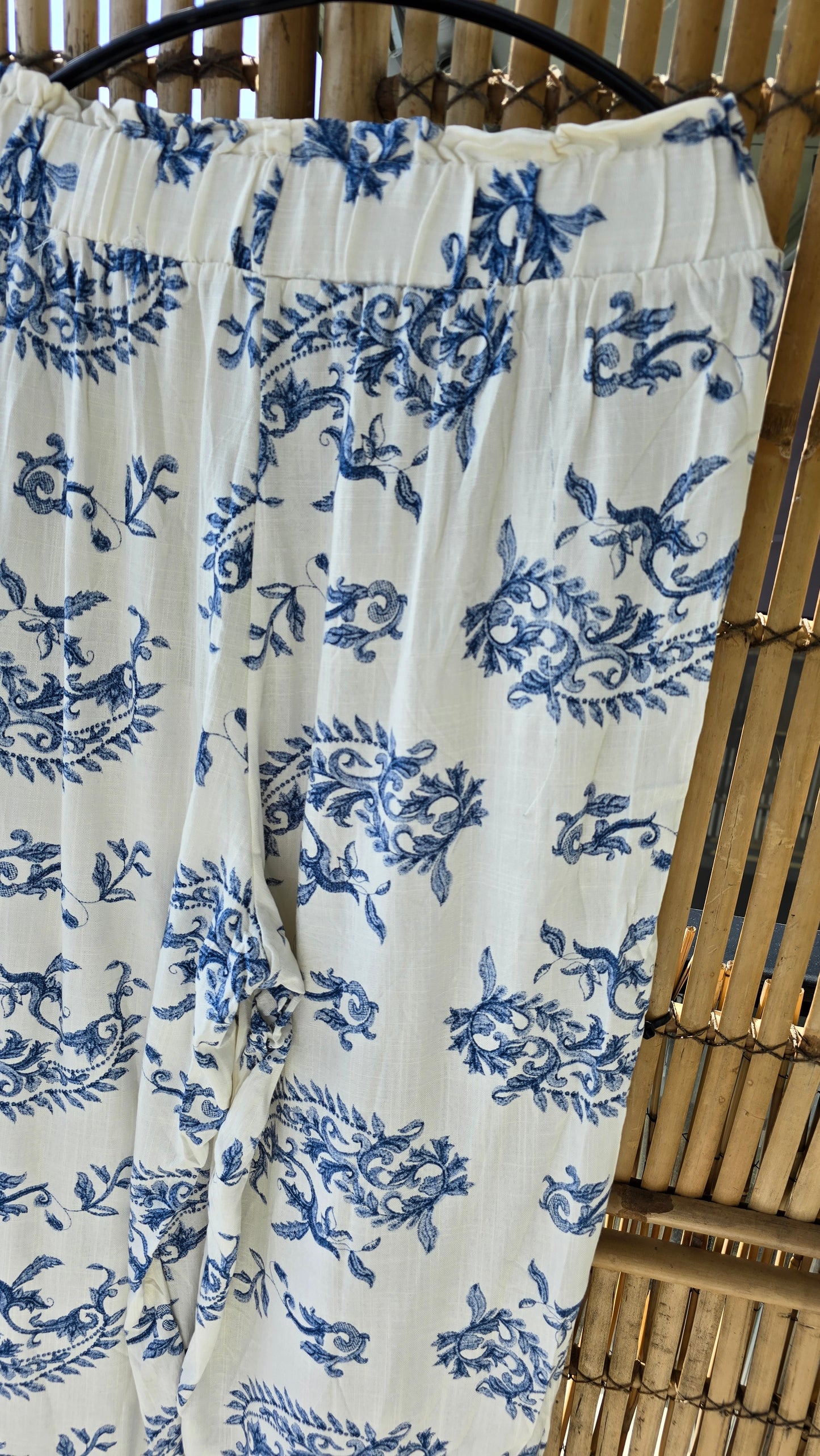 Jonna bukse med blått print