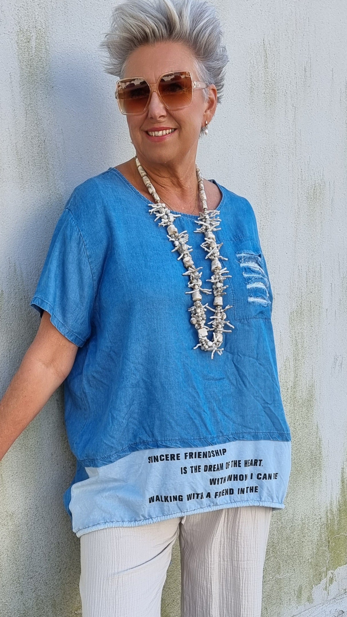 Sarah denim bluse med tekst