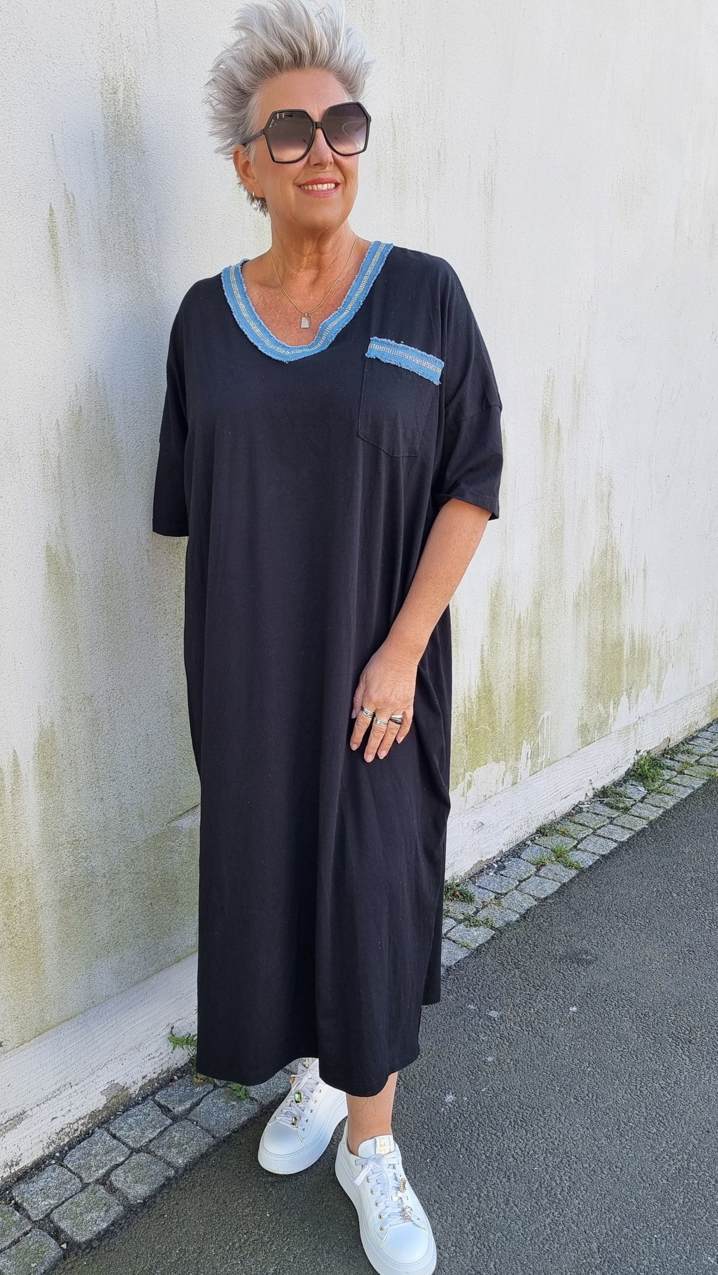 Astrid kjole svart