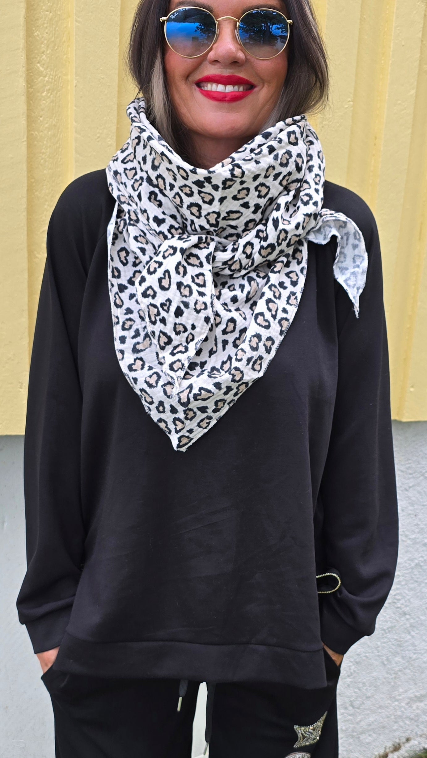Lise skjerf leo