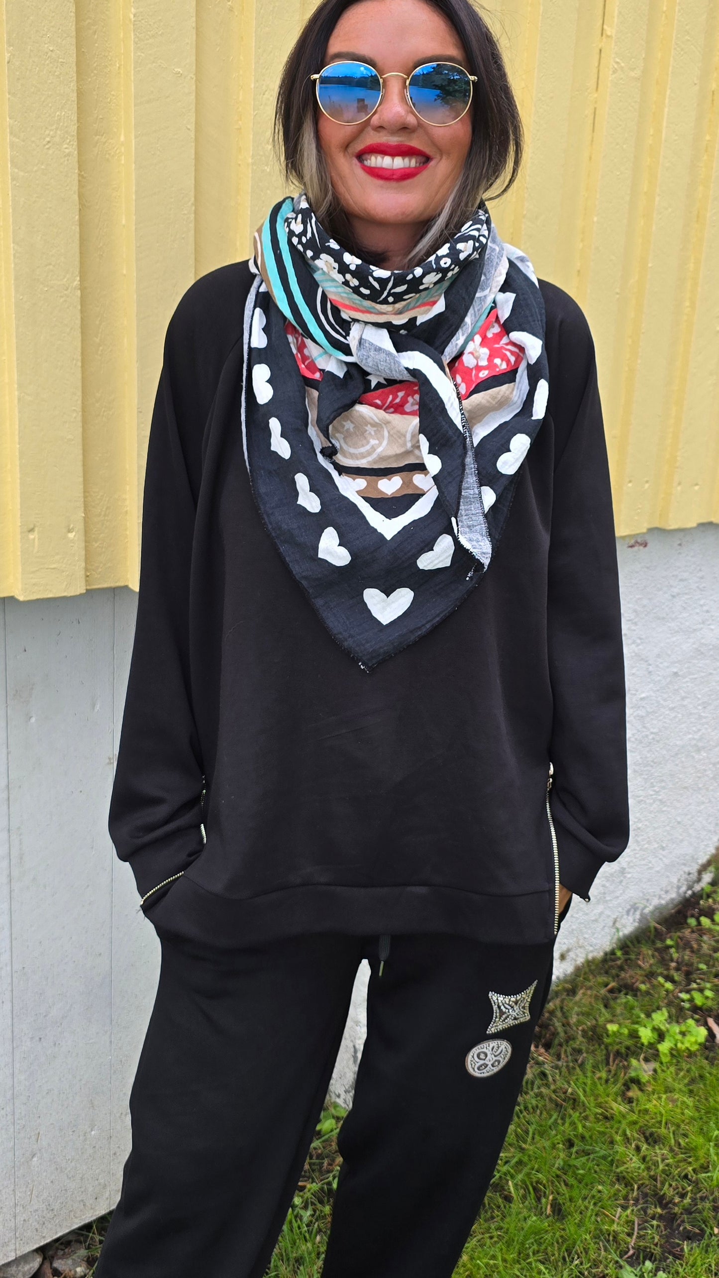 Hjerte skjerf sort