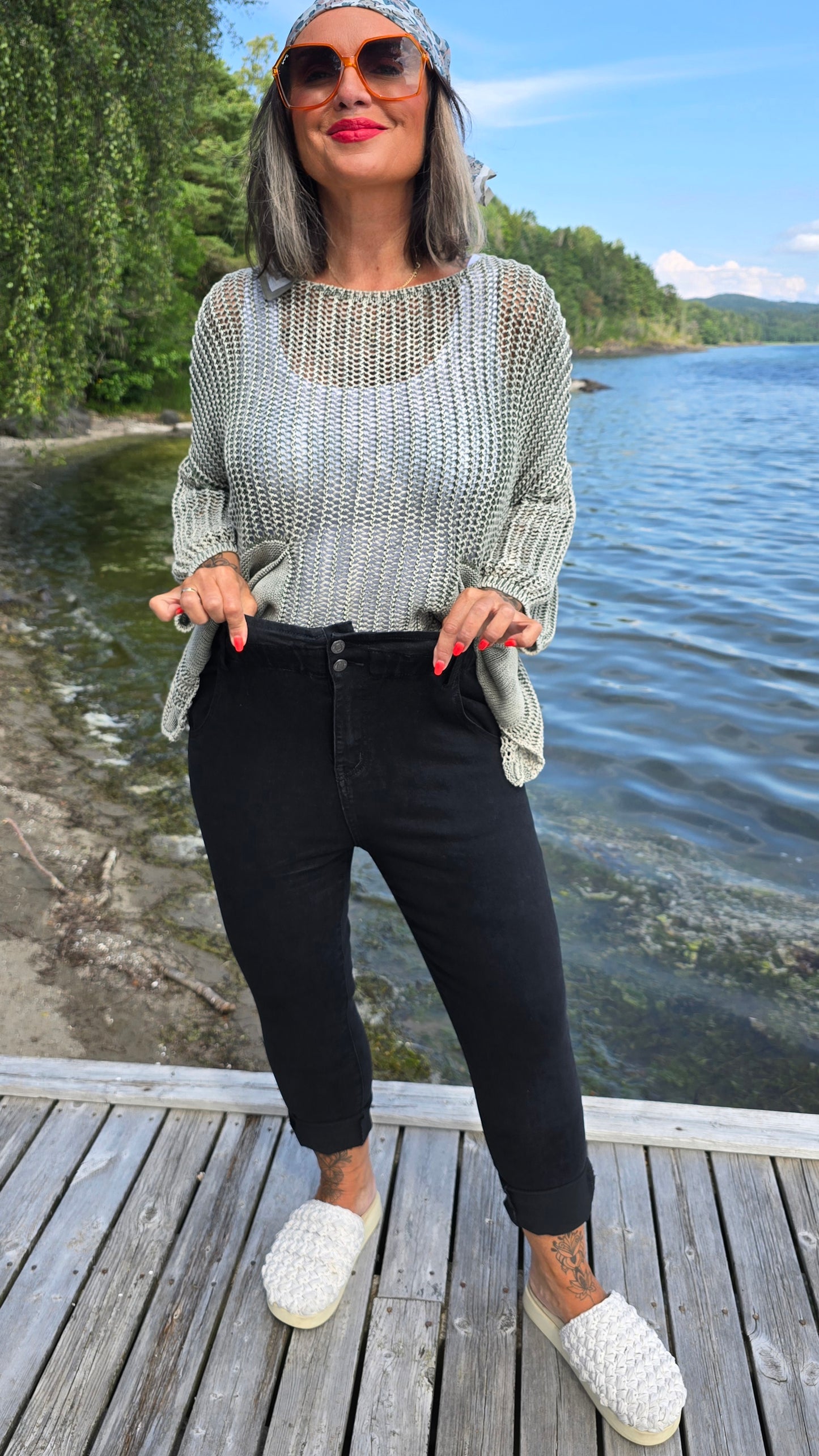 Tina jeans svart med strikk