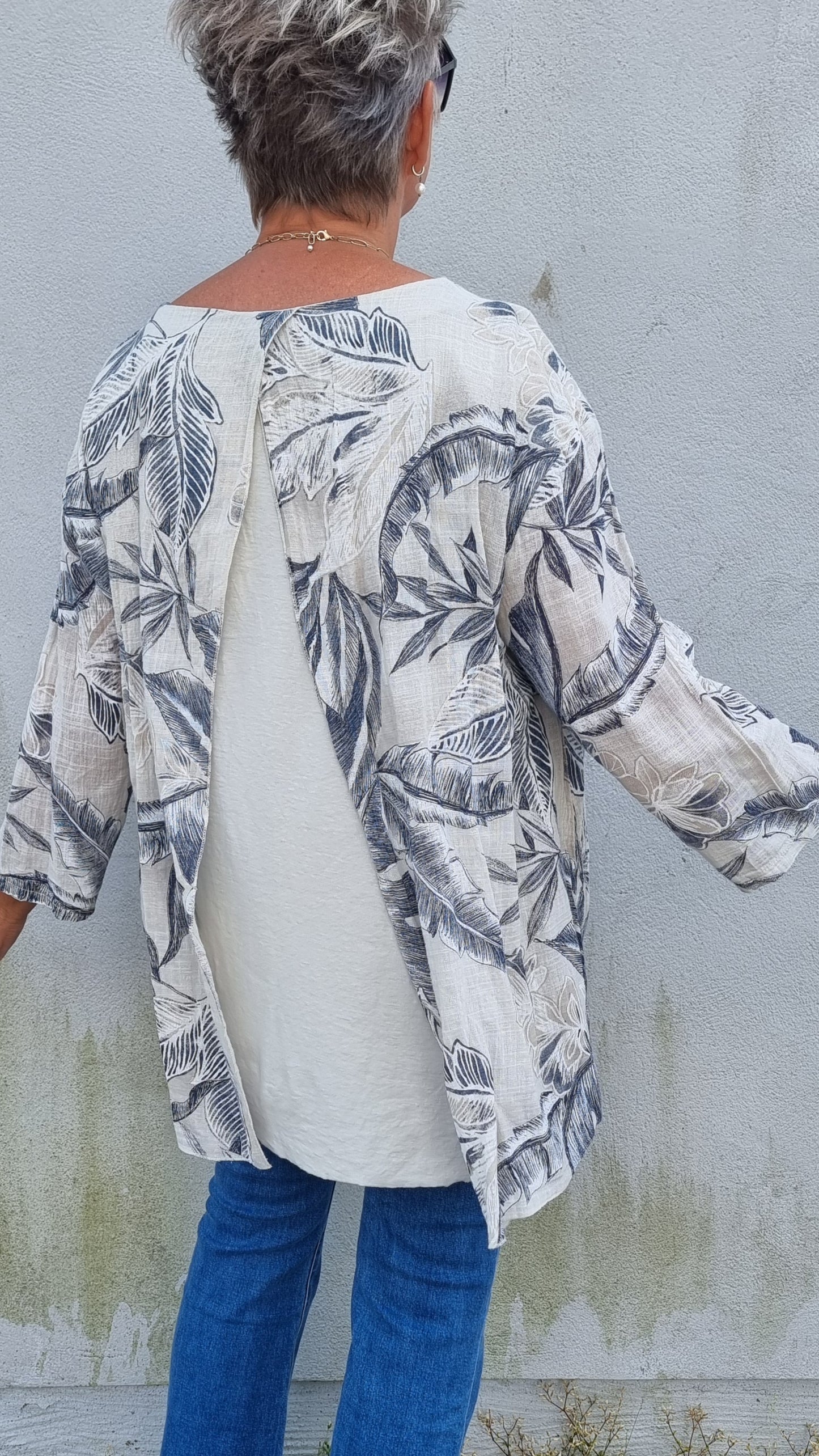 Ylva bluse med print beige