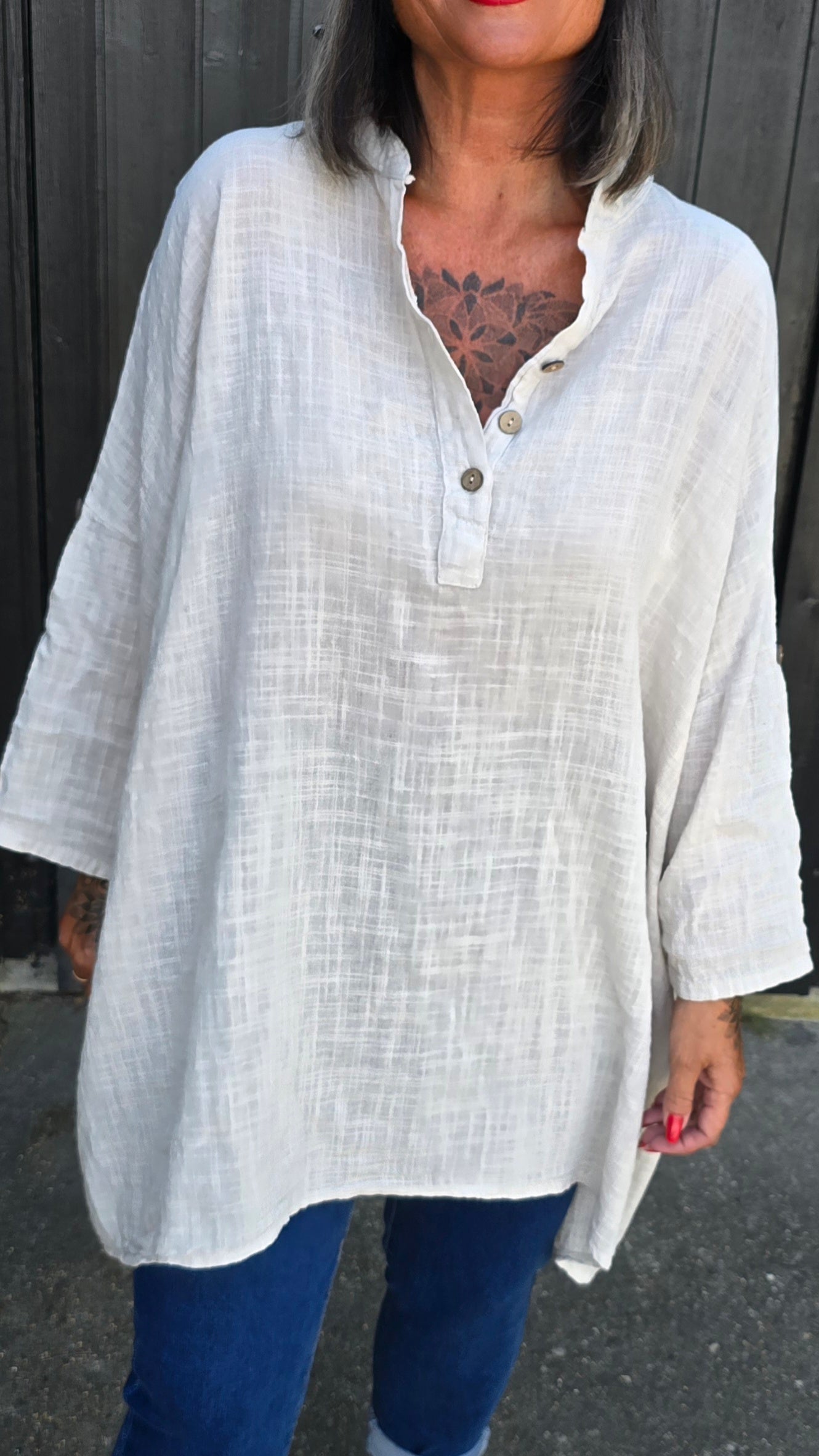 Sussie beige bluse med knapper