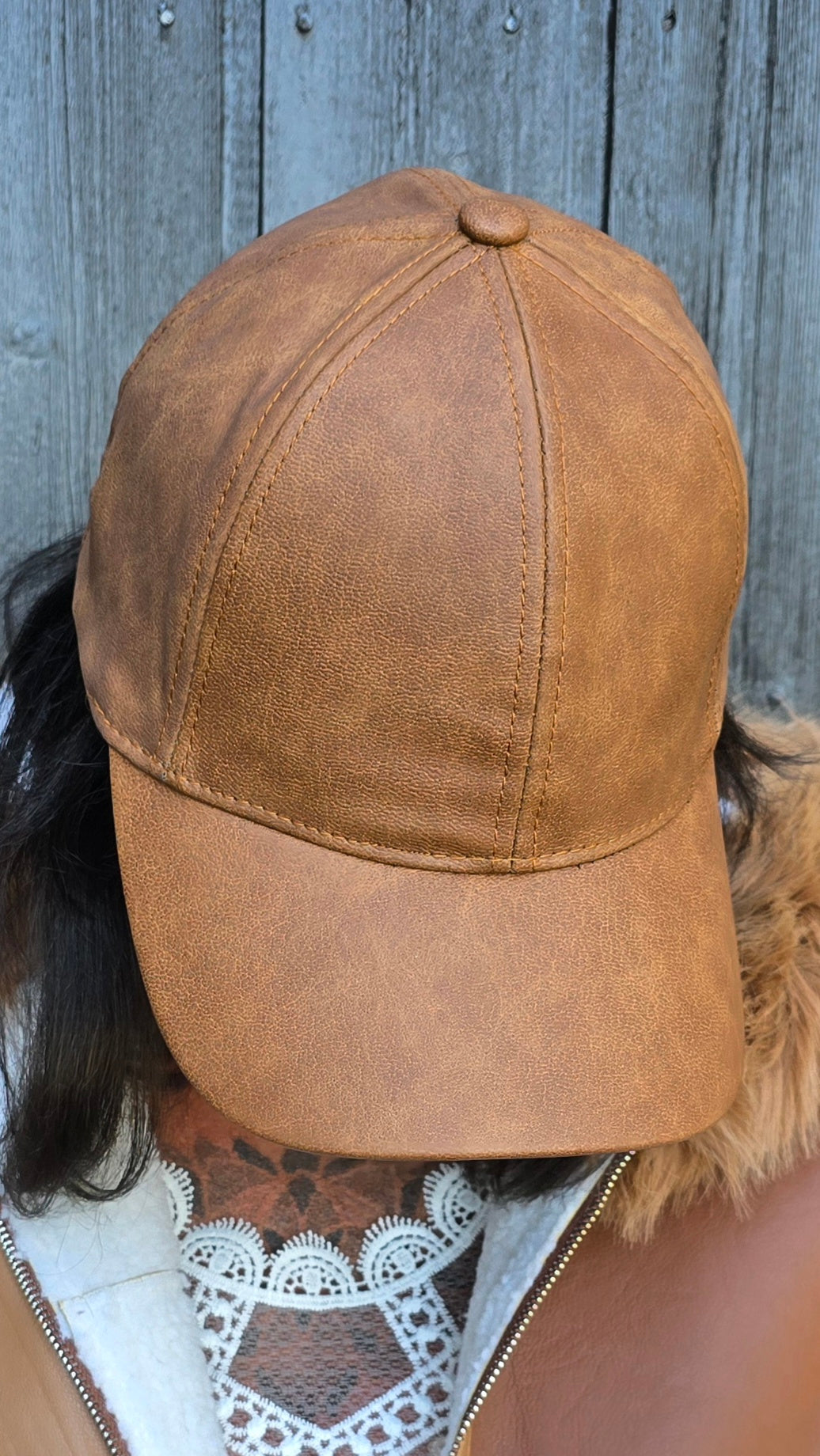 Nora caps cognac