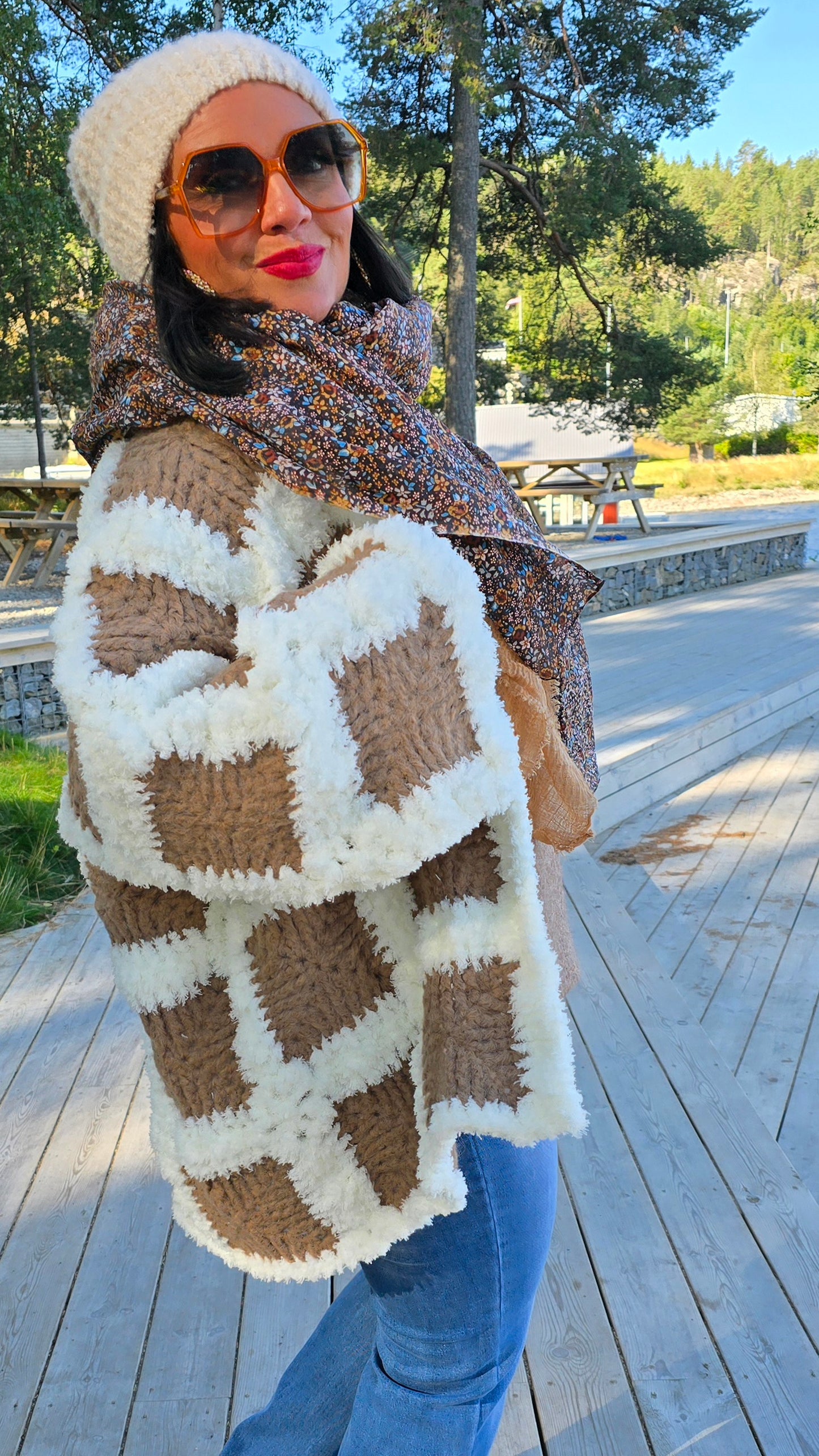 Abigail jakke camel/hvit