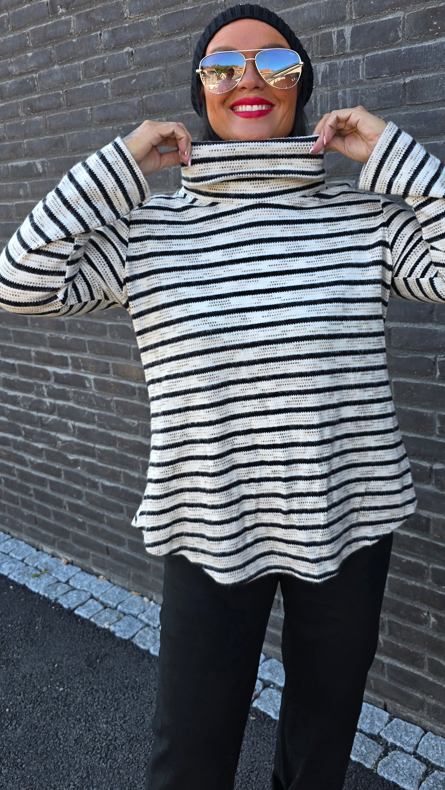 Annie turtleneck genser svart