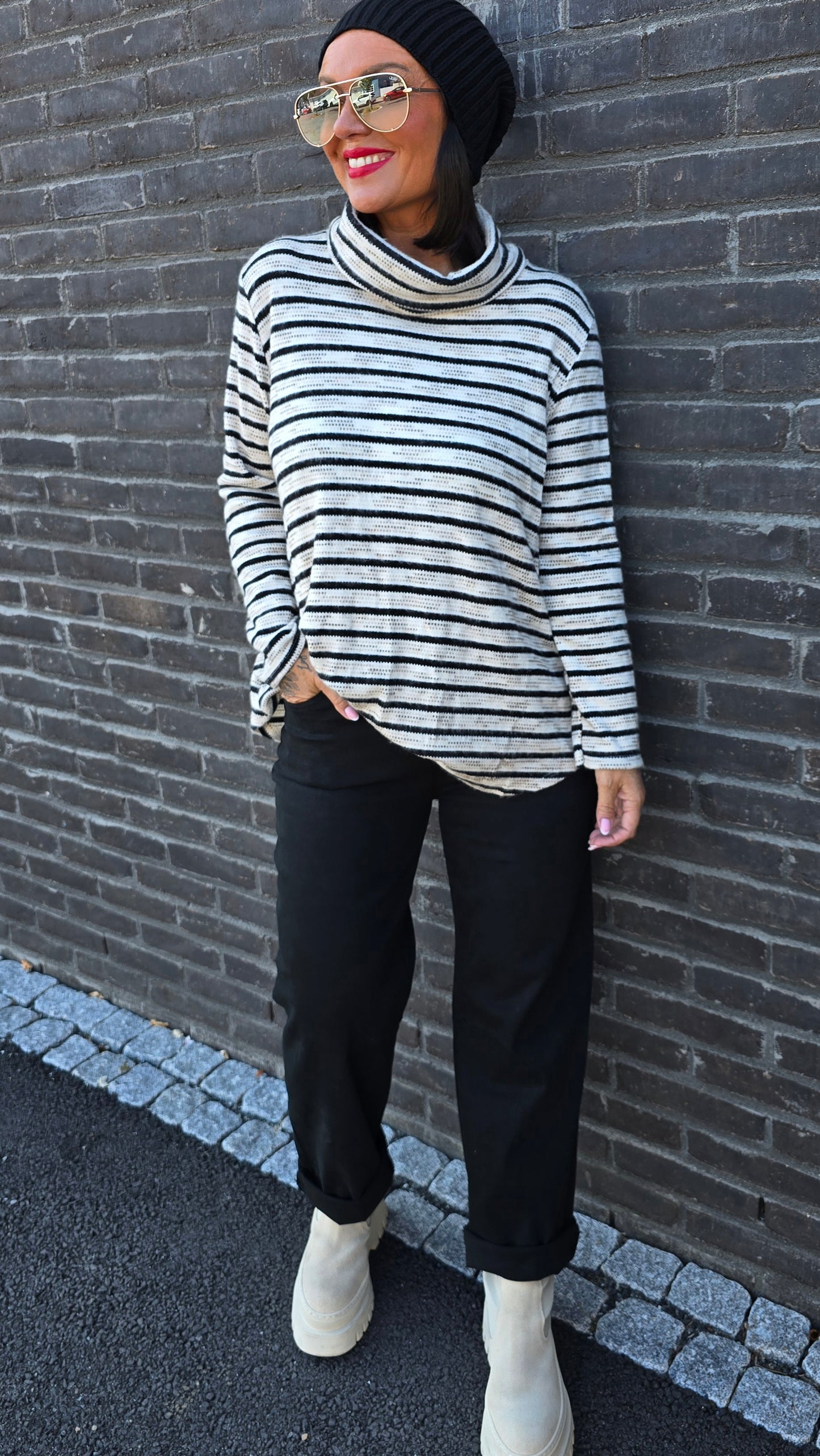 Annie turtleneck genser svart