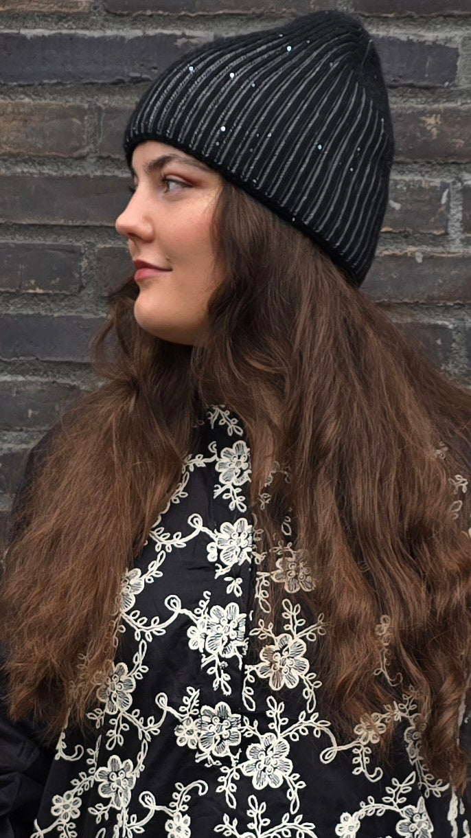 Connie Beanie Black