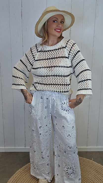 Luna strikkegenser med hullmønster beige