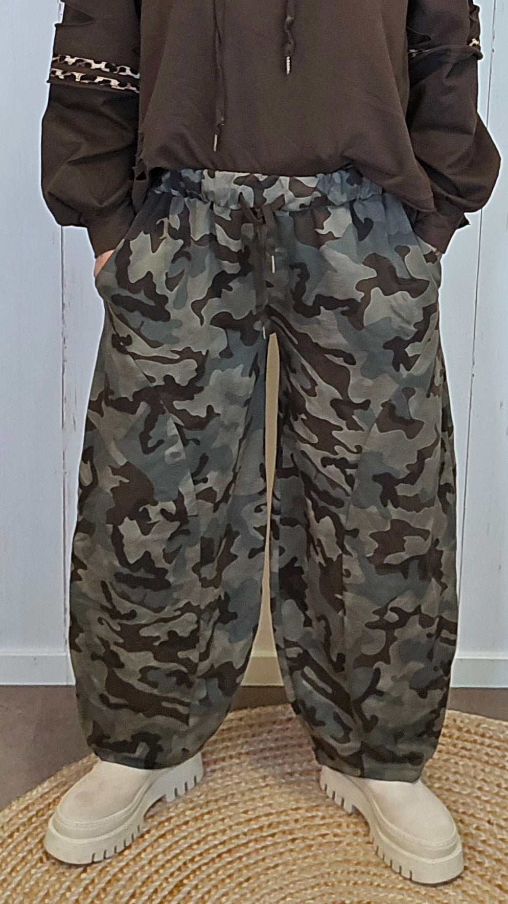 Livia camo joggebukse brun