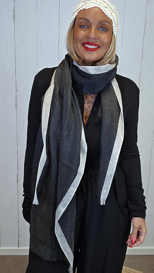 Emmy skjerf svart