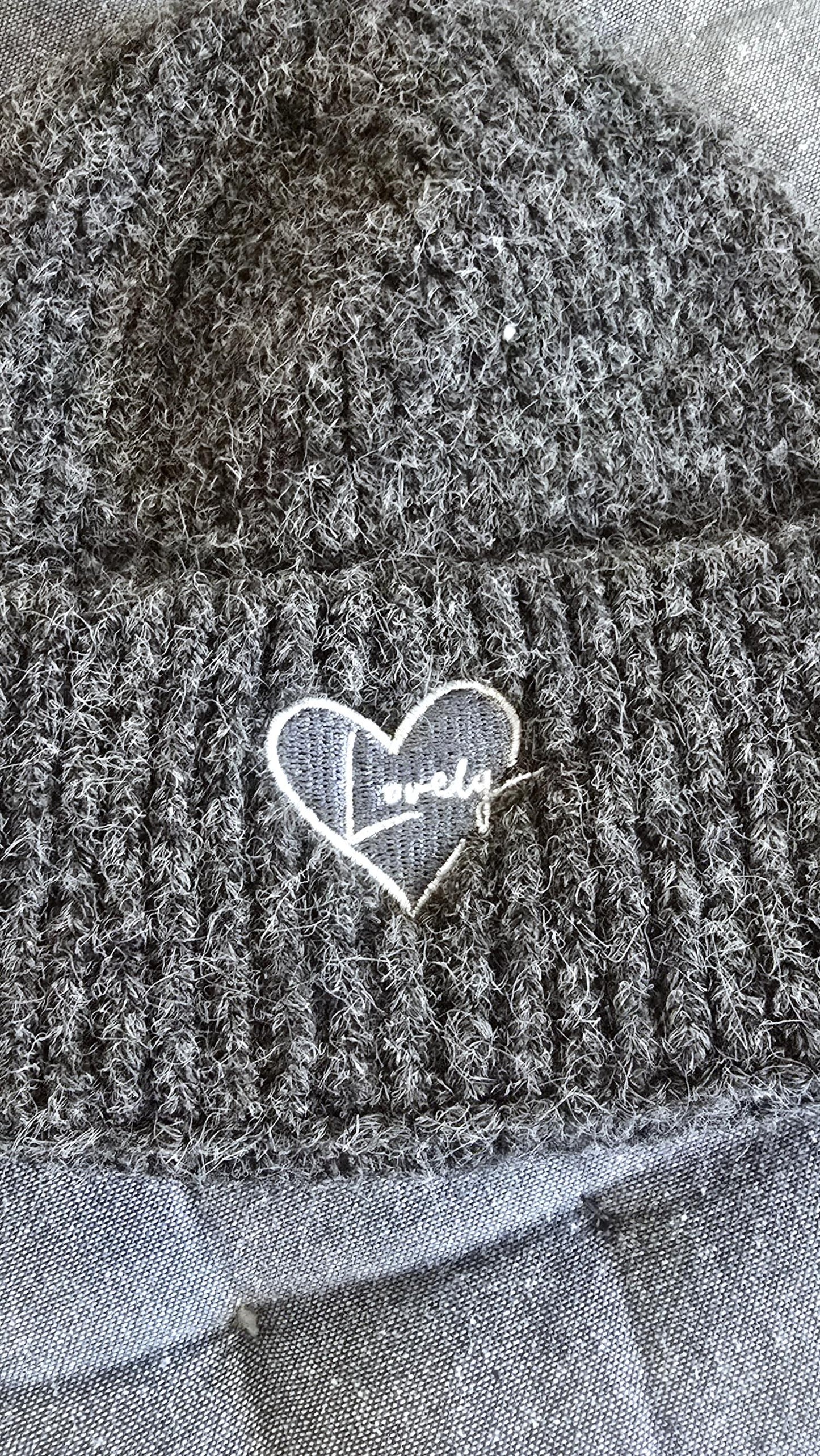 Love Beanie mørkgrå