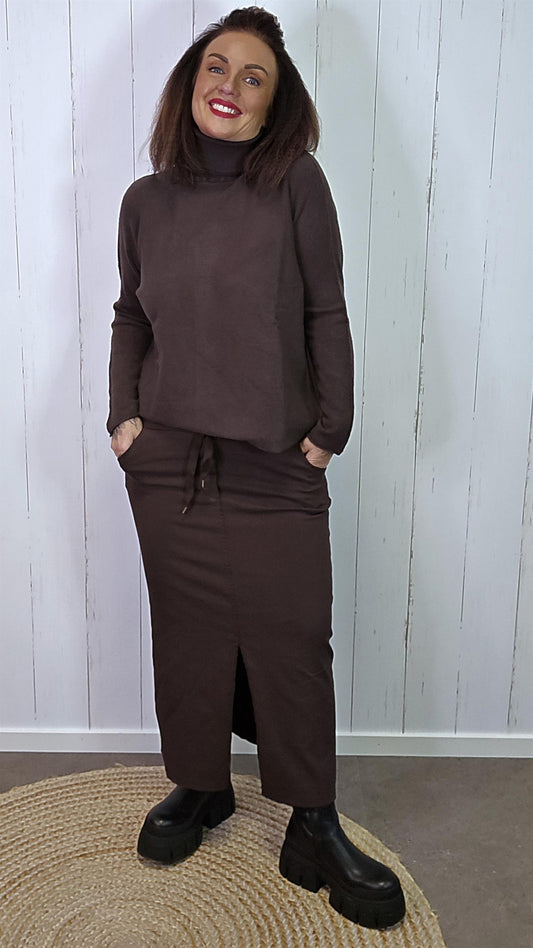 Brunt bomullsskjørt med splitt og knytebånd