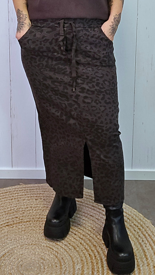 Mira skjørt med splitt