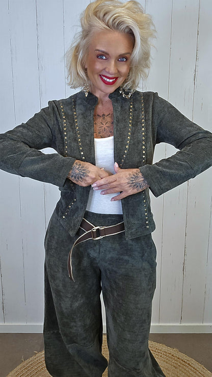 Kaia myk blazer med gullnagler kaki
