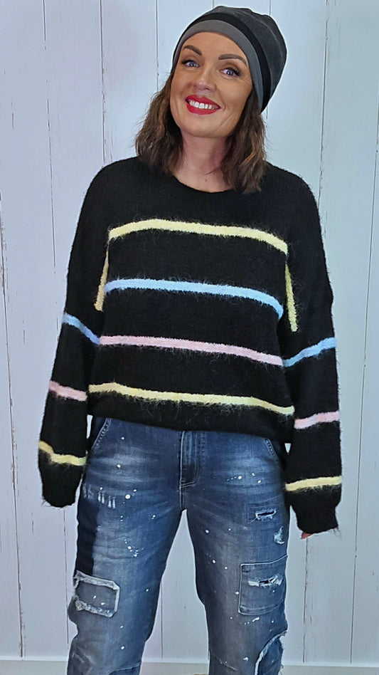 Hedda strikkegenser svart
