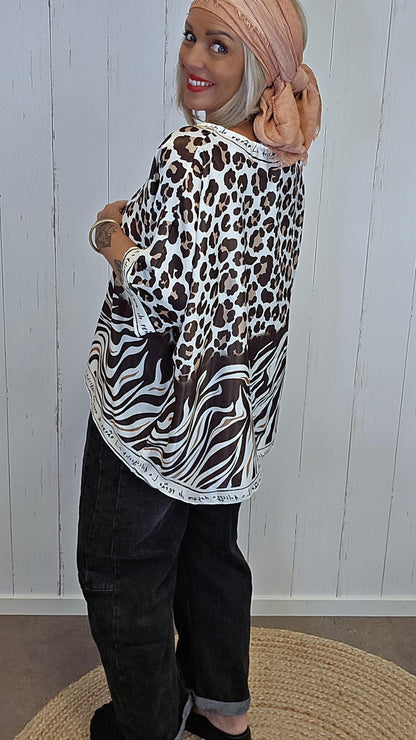 Nina topp med leoprint brun