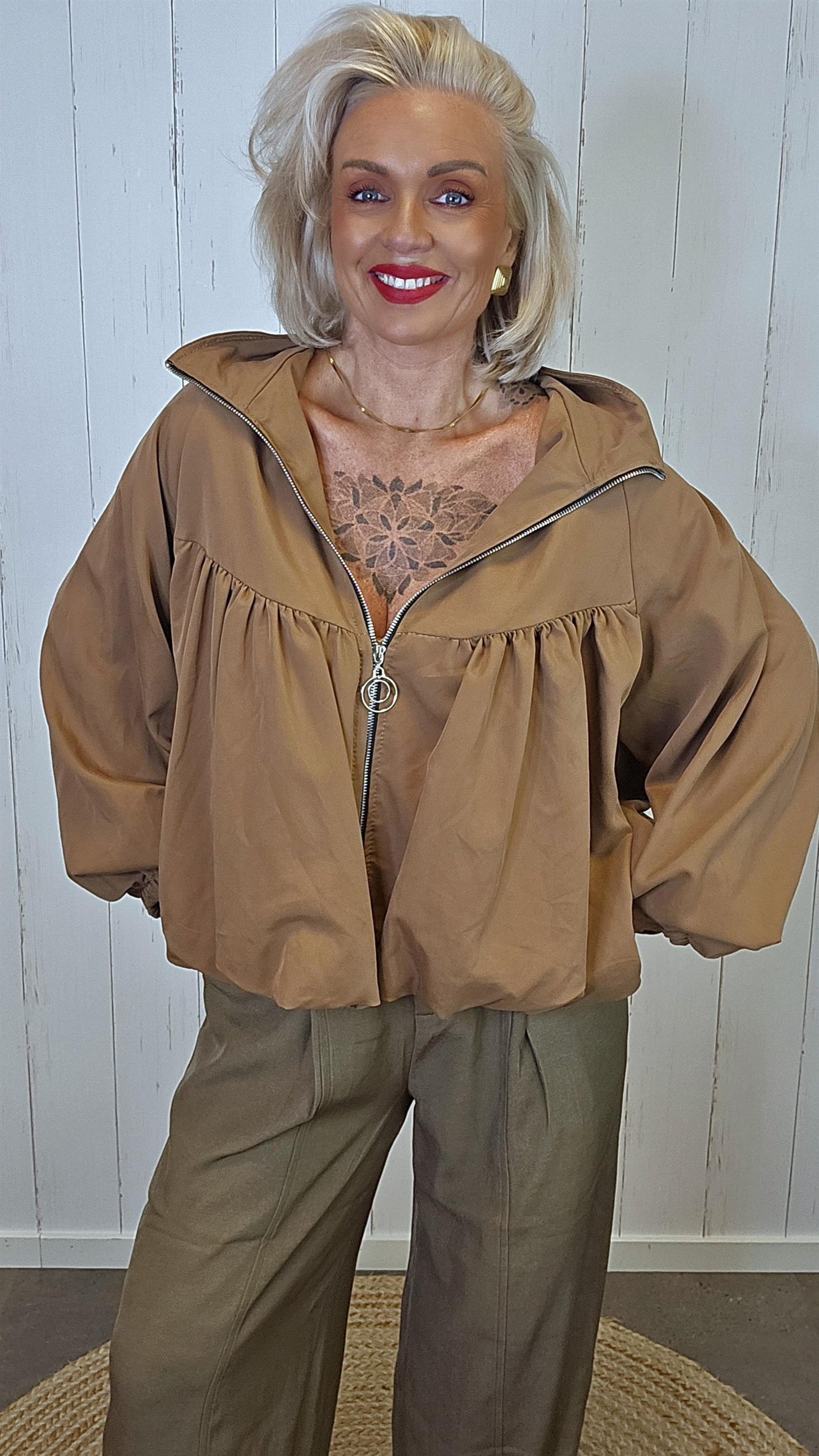 Fia jakke camel