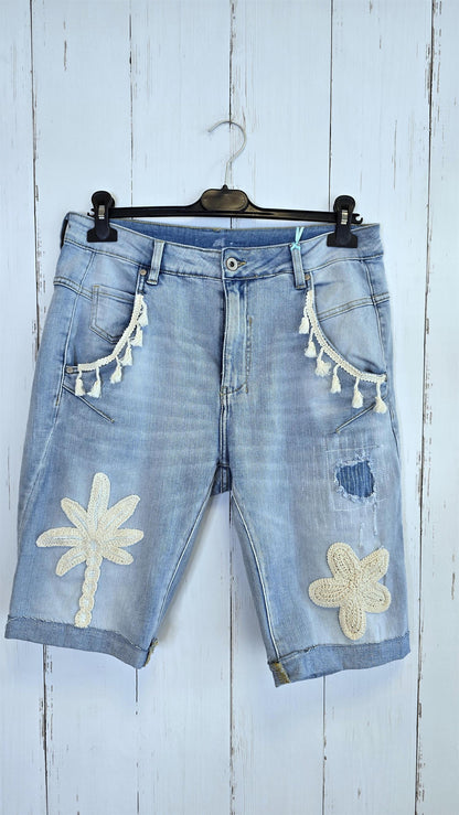 Jesica jeansshorts med hekledetaljer