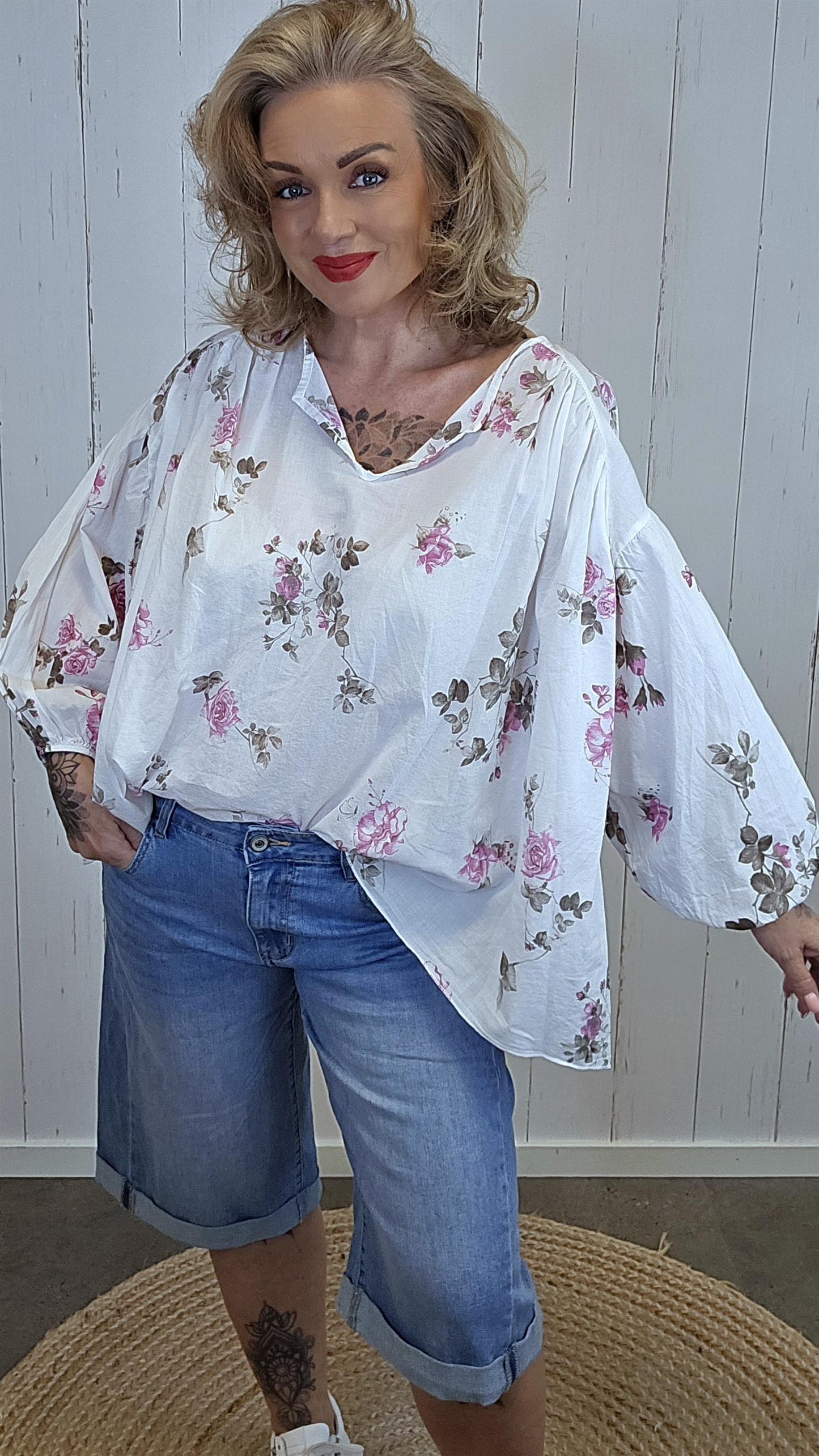 Rose bluse med blomsterprint