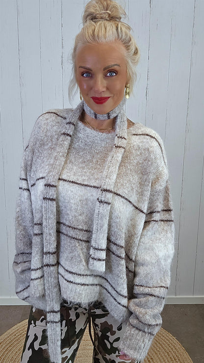 Iben strikketgenser med belte Beige