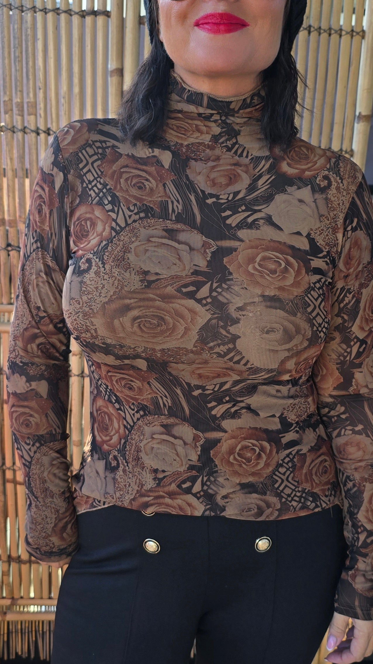Ylva slim topp med mønster brun