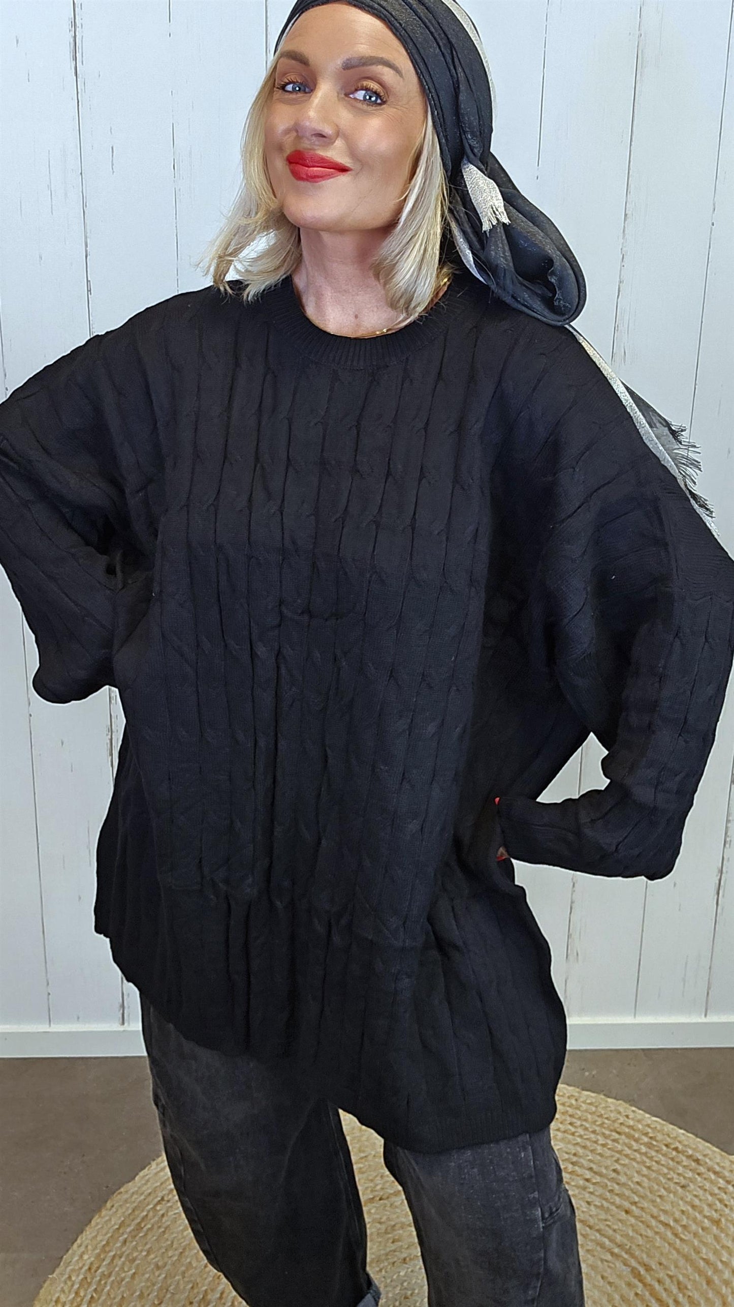 Emilie strikkegenser svart