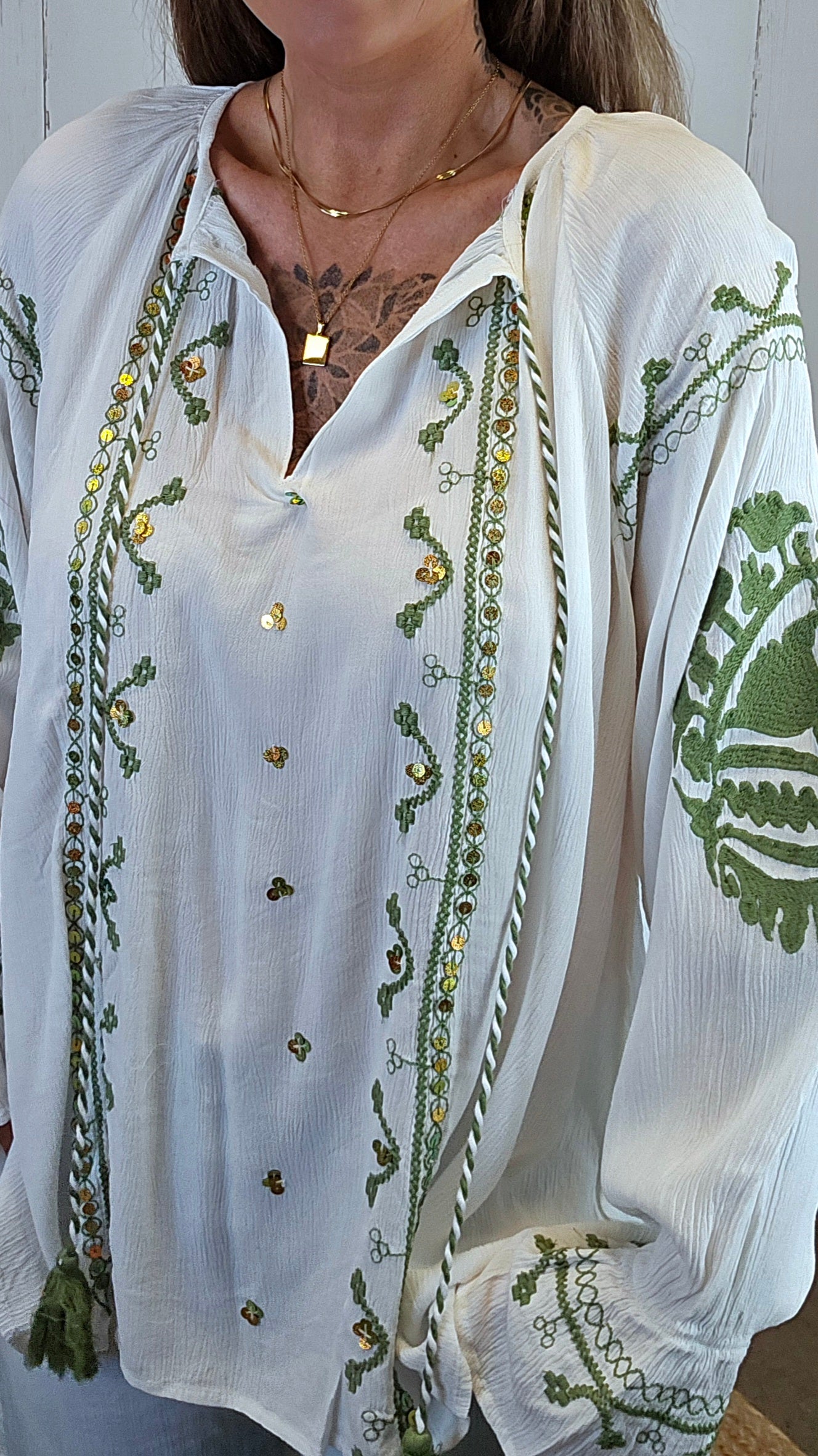 Elvira brodert bluse hvit