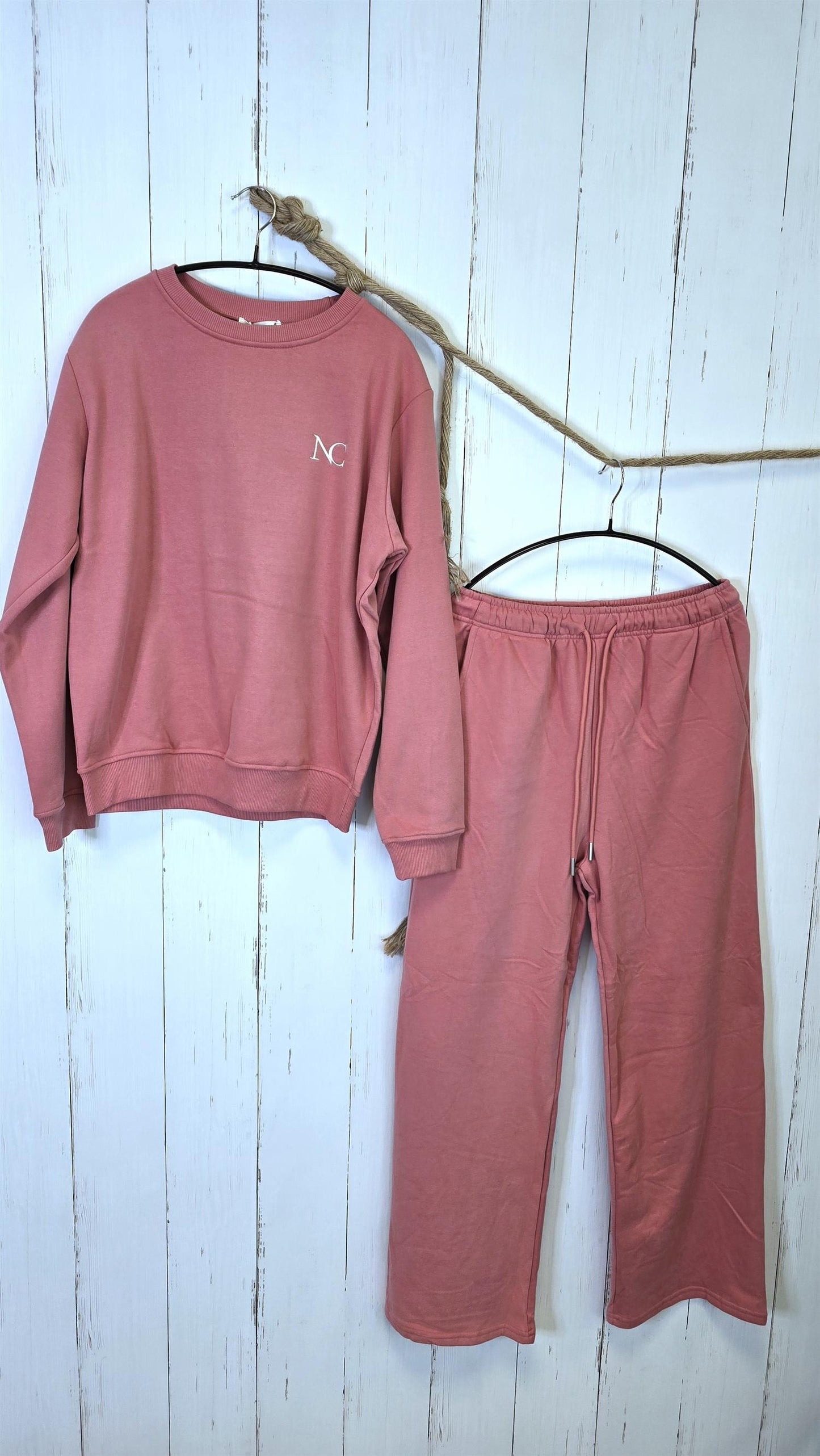 Caroline Joggesett mørk rosa