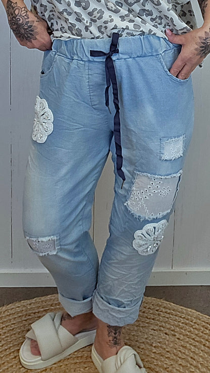 Vilde jeans med detaljer Lys blå
