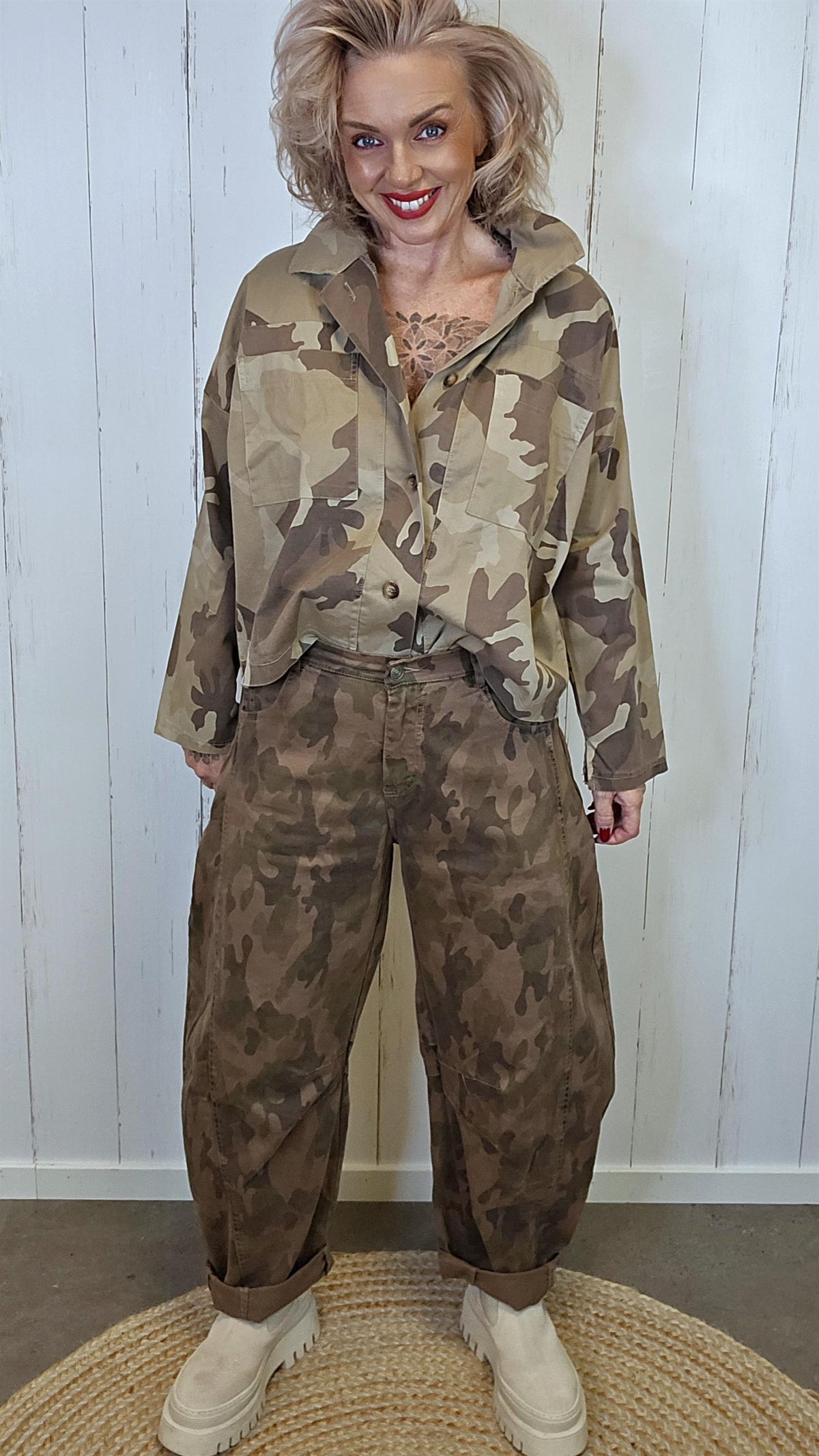 Katty camobukse med barrelfasong