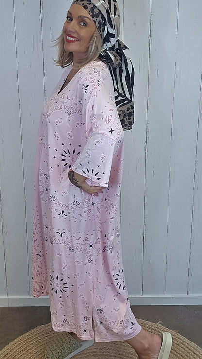 T-skjortekjole med print rosa