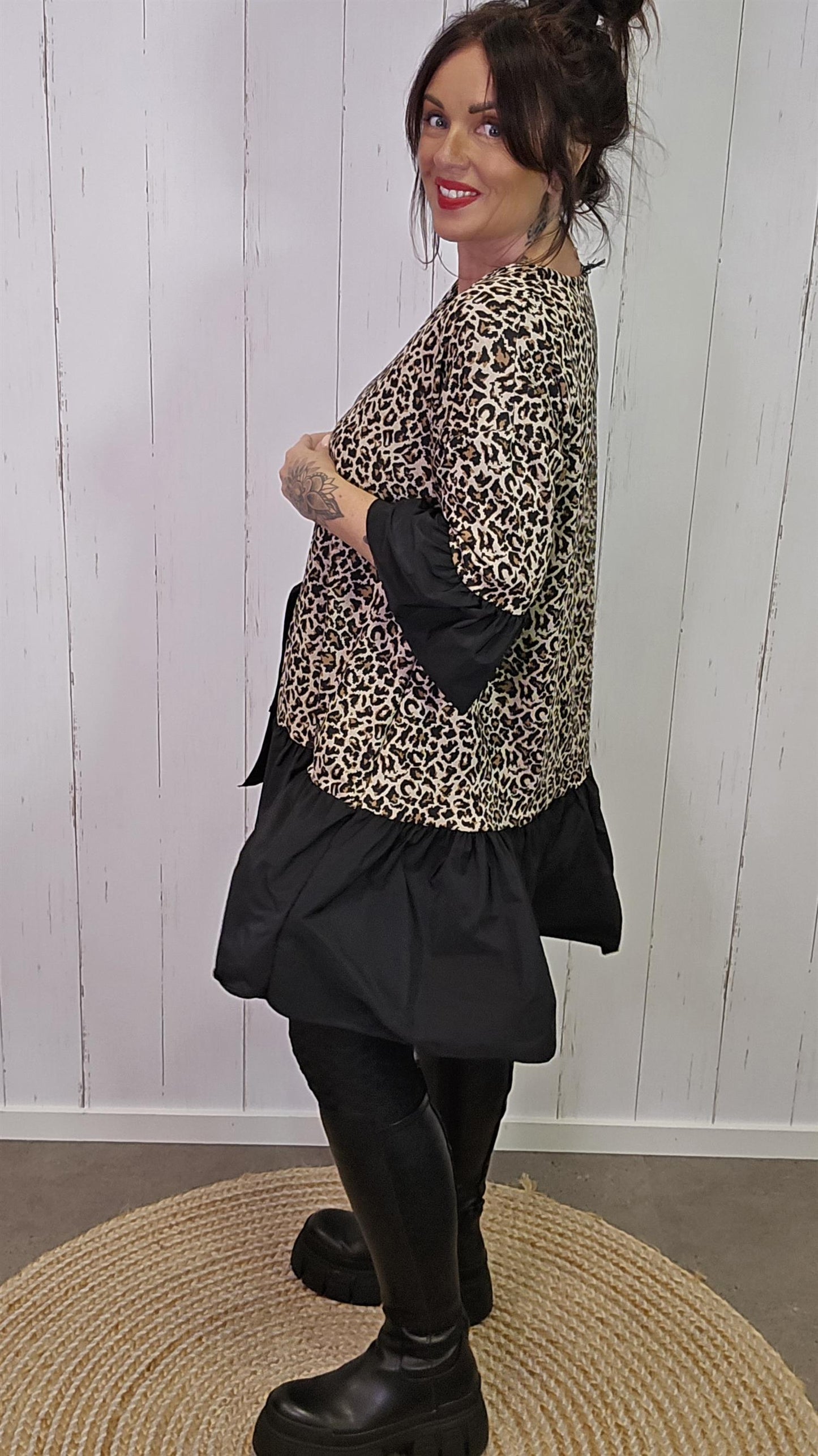 Liva leopardkjole