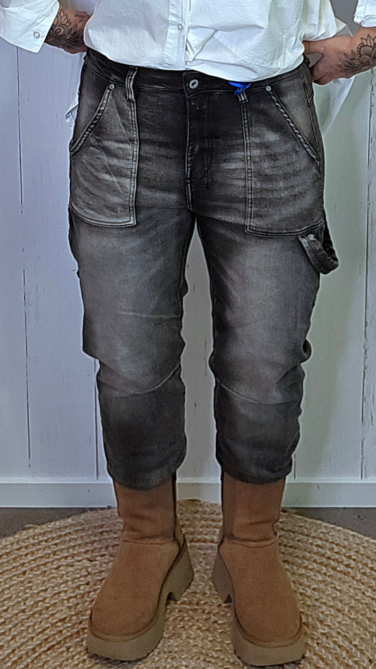 Nora grå jeans med slitte detaljer