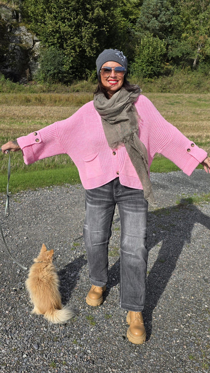 Lise strikket jakke rosa