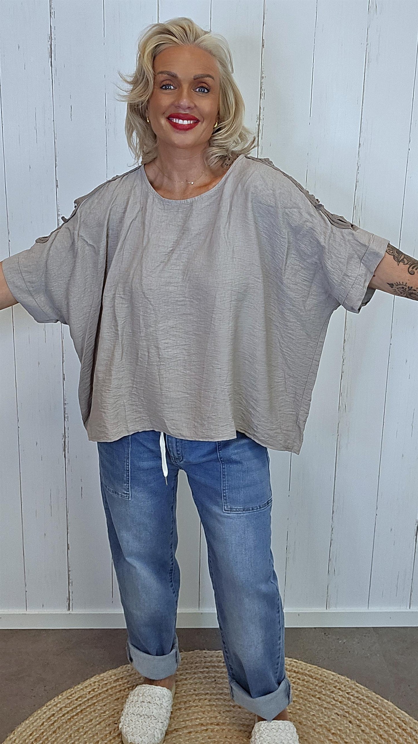 PonchoTopp med Åpne Skuldre taupe