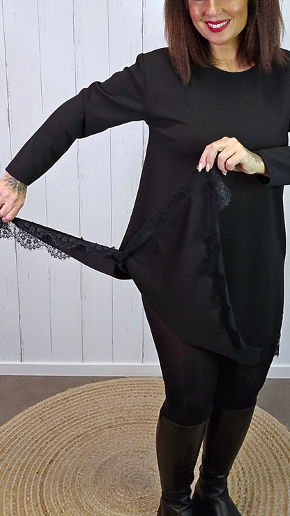 Amira asymmetrisk blondekjole