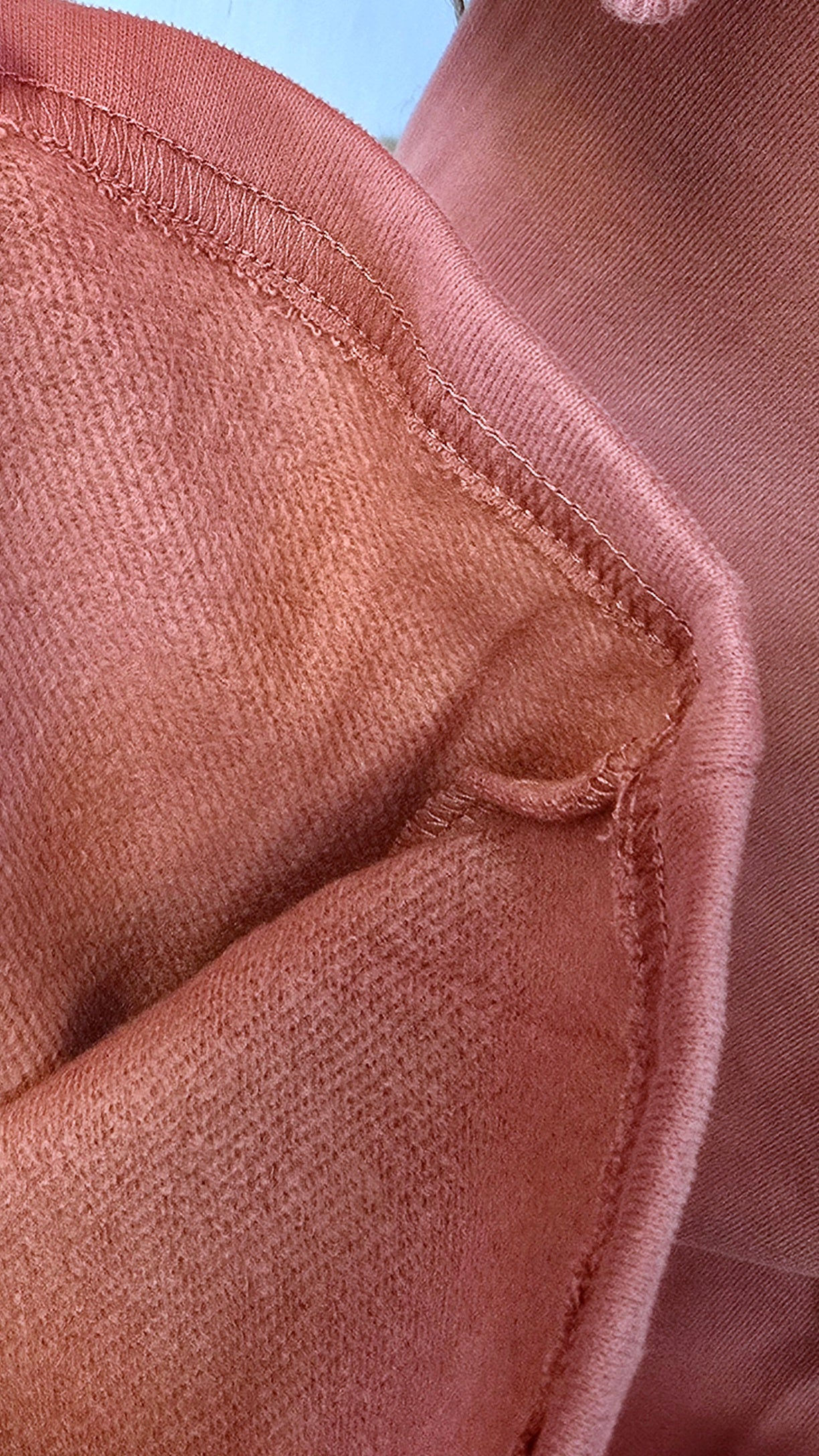 Caroline Joggesett mørk rosa