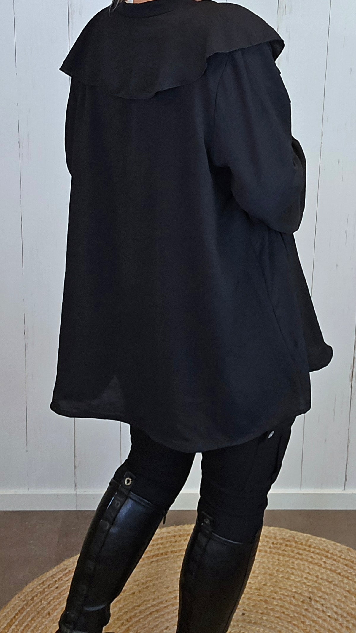 Zoe skjortebluse med volanger