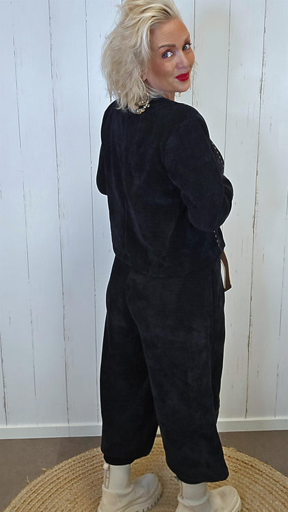 Kaia myk blazer med gullnagler svart