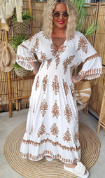 Thea Long Dress White & Brown