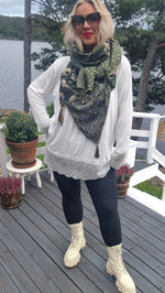 Stacy Scull Scarf Kaki