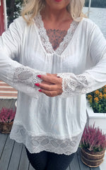 Frenchy Lace Top Creme