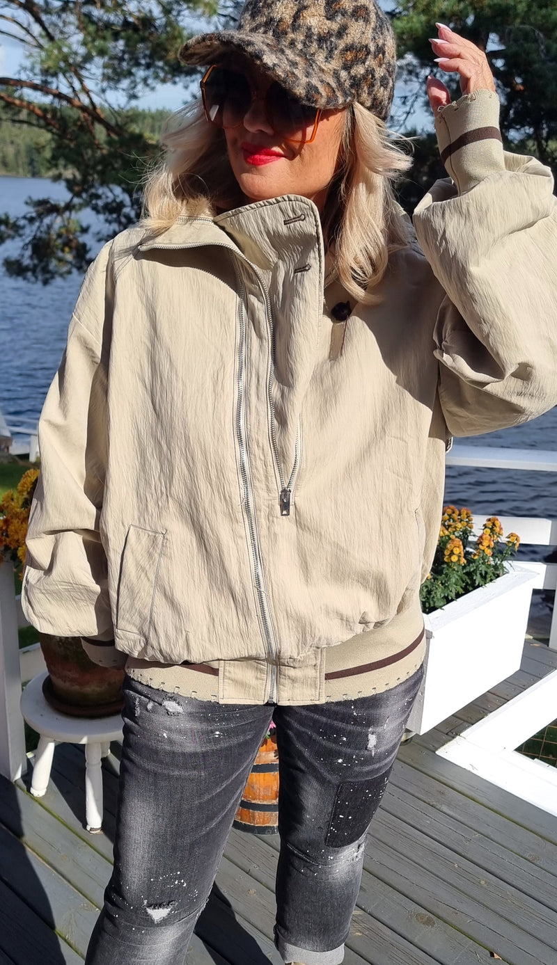 Kelly Jacket Beige