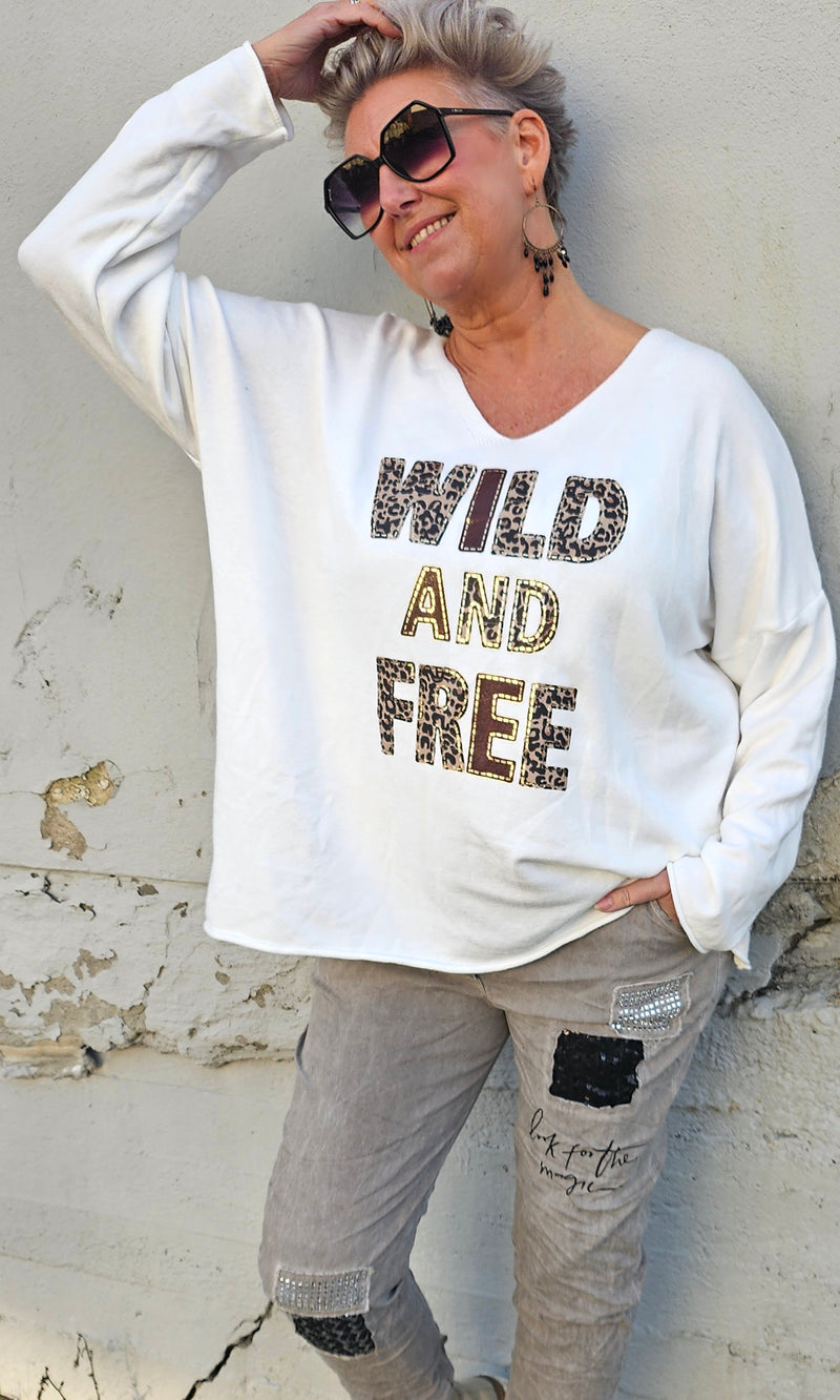 Wild And Free Sweater With Leo Offwhite