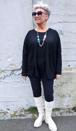 Mona Top With Necklace Black